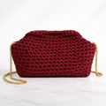 Juliette 01 — Clutch con cierre metálico